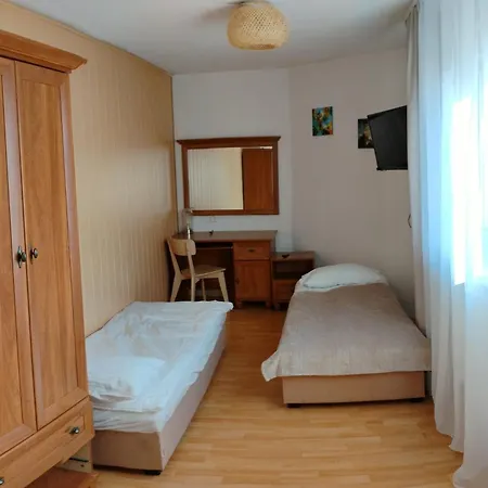 Apartament U Latarnika Przy Cichej 9 *